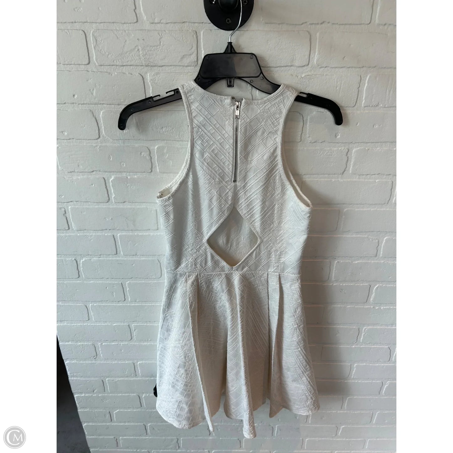 Dress Casual Short By Parker In White, Size: Xs