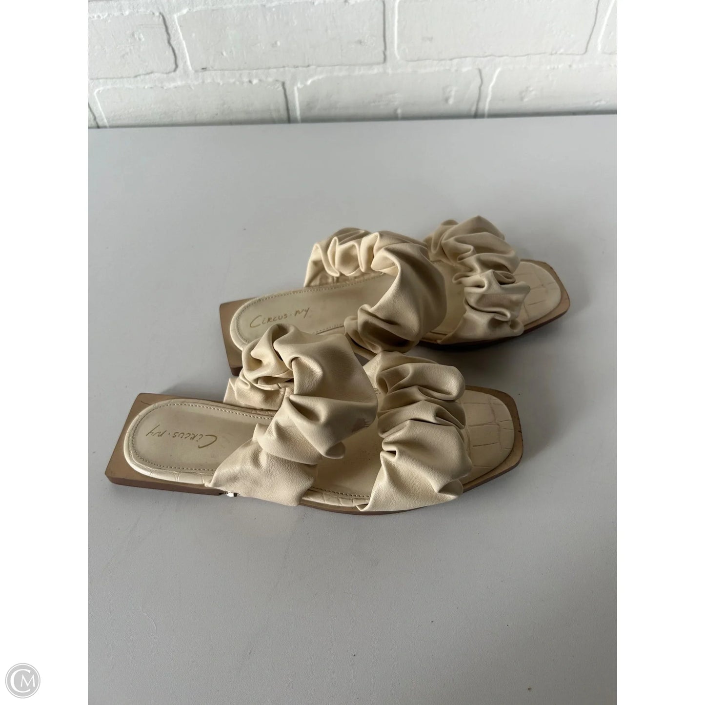 Sandals Flats By Circus By Sam Edelman In Cream, Size: 6.5
