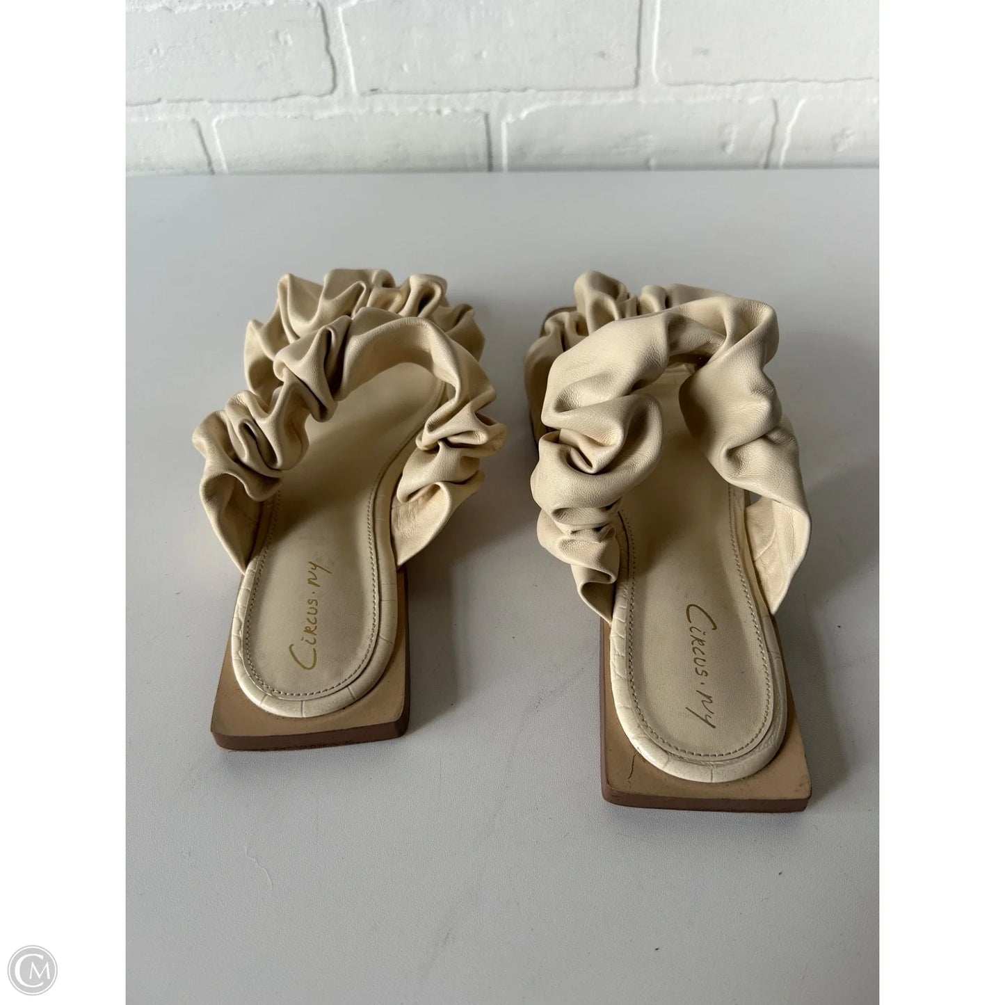 Sandals Flats By Circus By Sam Edelman In Cream, Size: 6.5