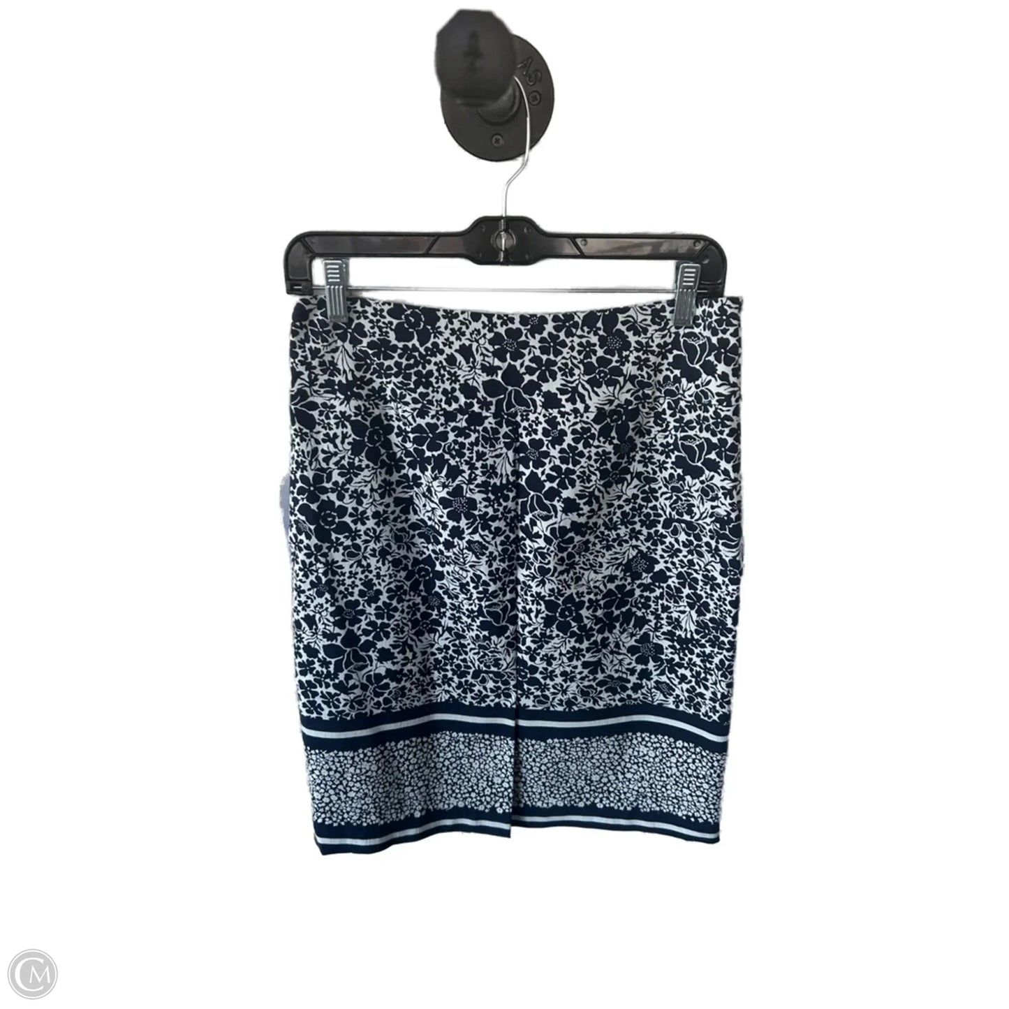 Skirt Mini & Short By Clothes Mentor In Blue & White, Size: 4