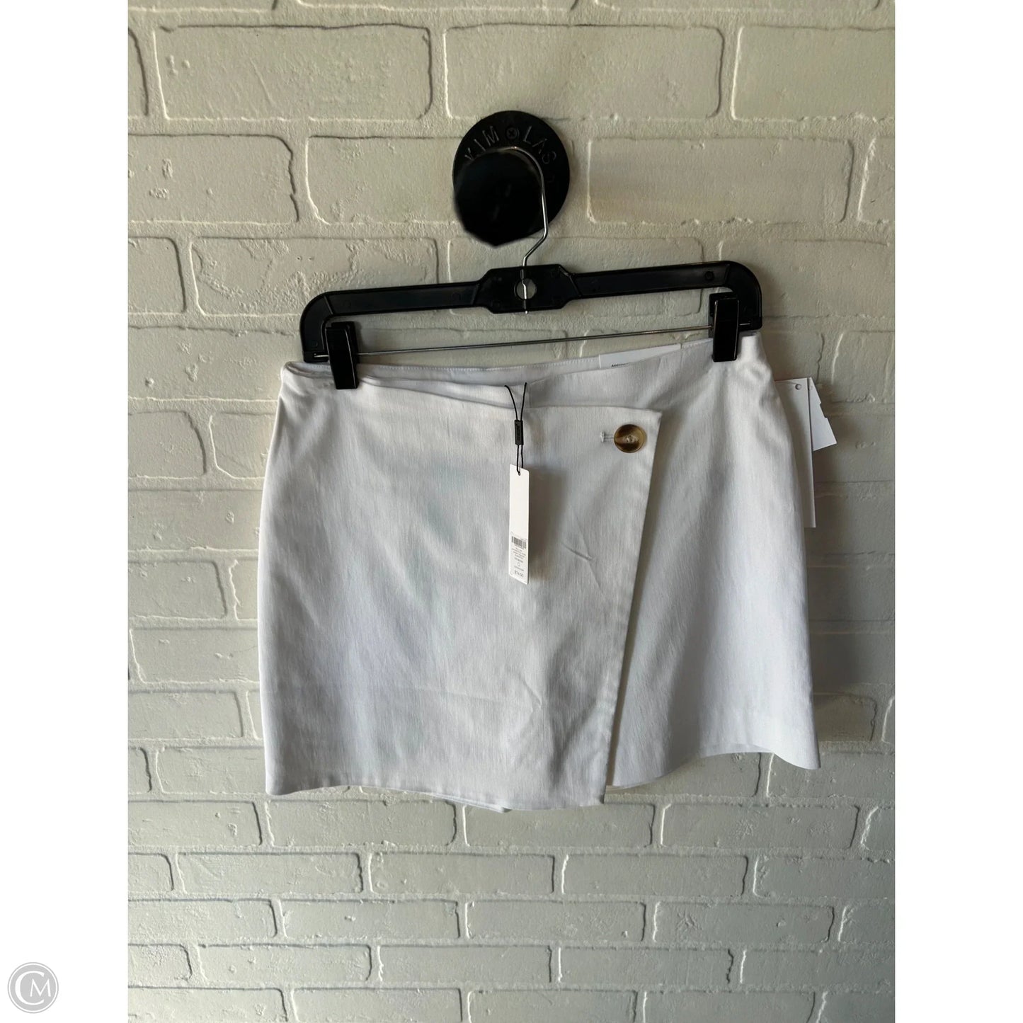 Skort By Chicos In White, Size: 4