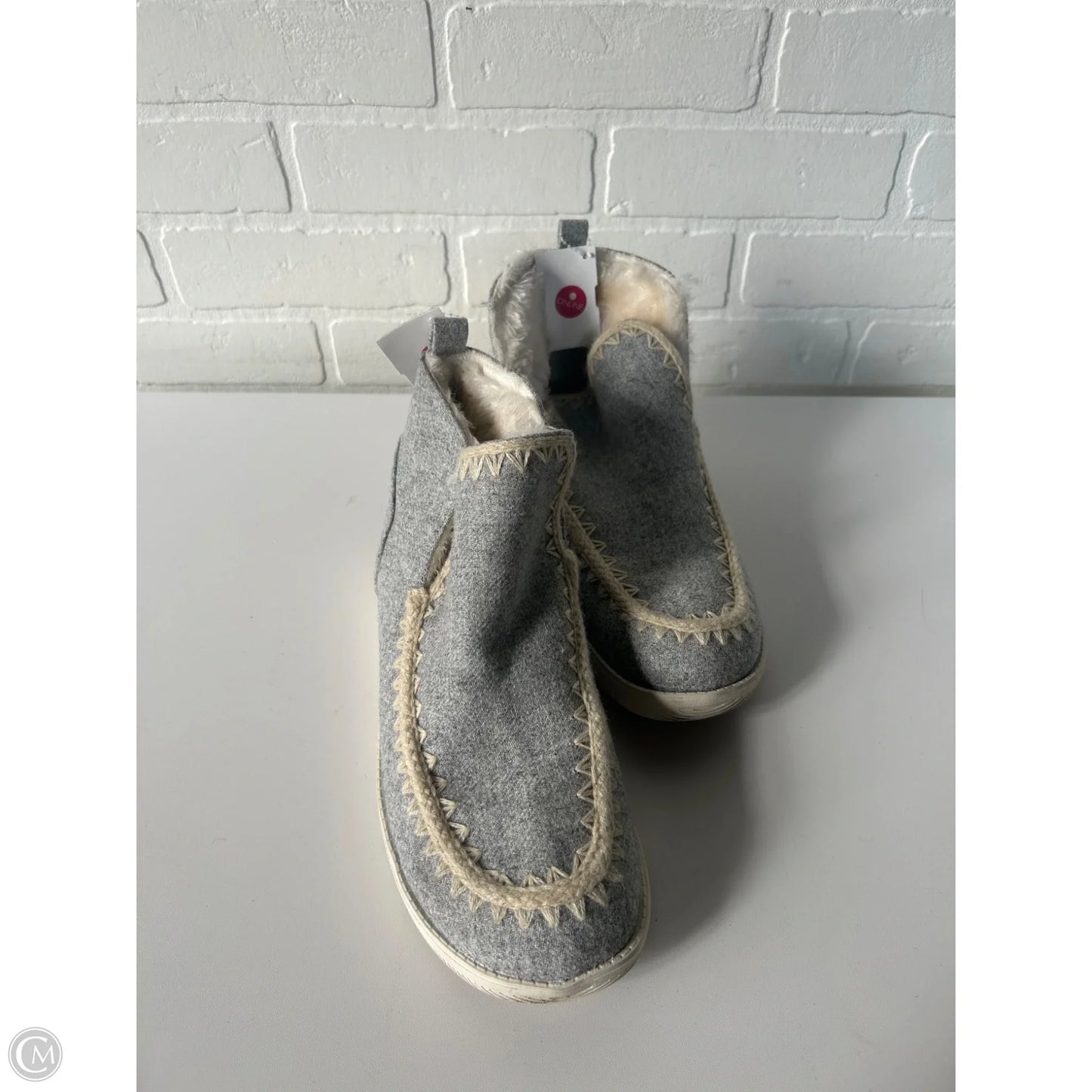 Boots Ankle Flats By So In Grey, Size: 9.5