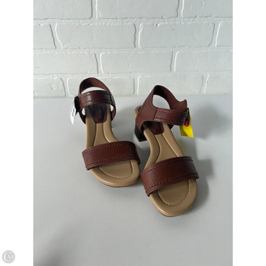 Sandals Heels Block By Clarks In Brown, Size: 5