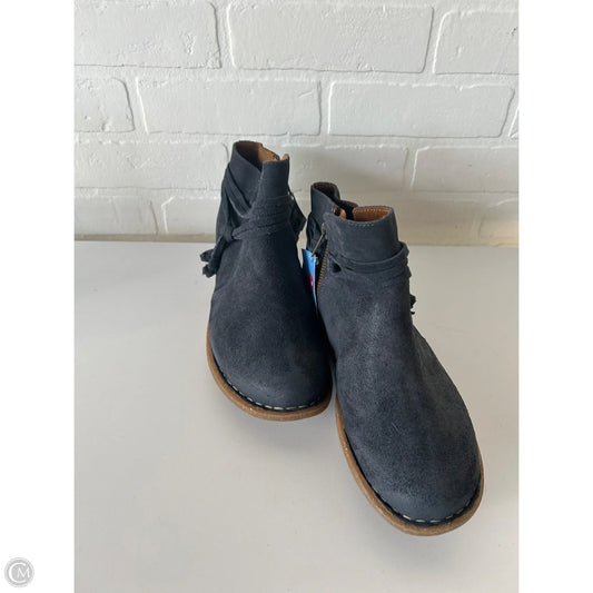 Boots Ankle Flats By Born In Blue, Size: 9