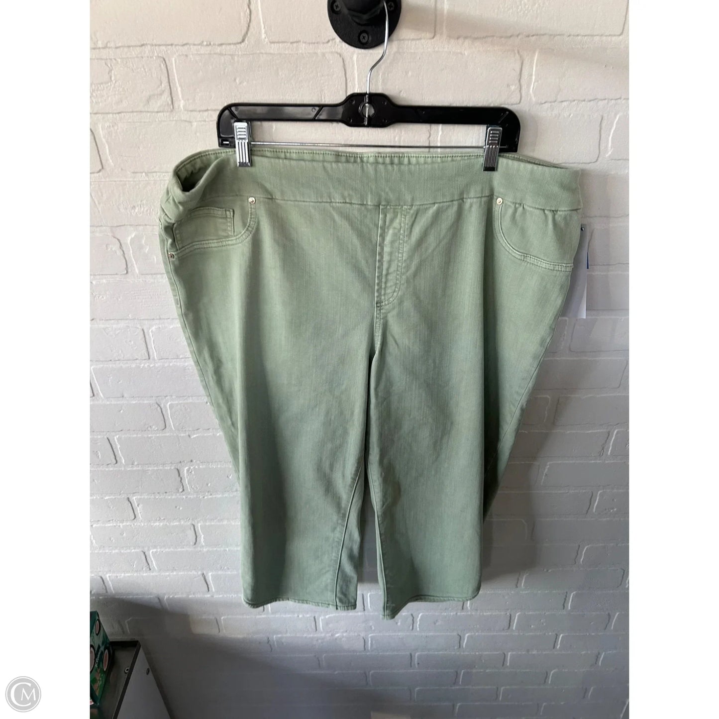Capris By Chicos In Green, Size: 18