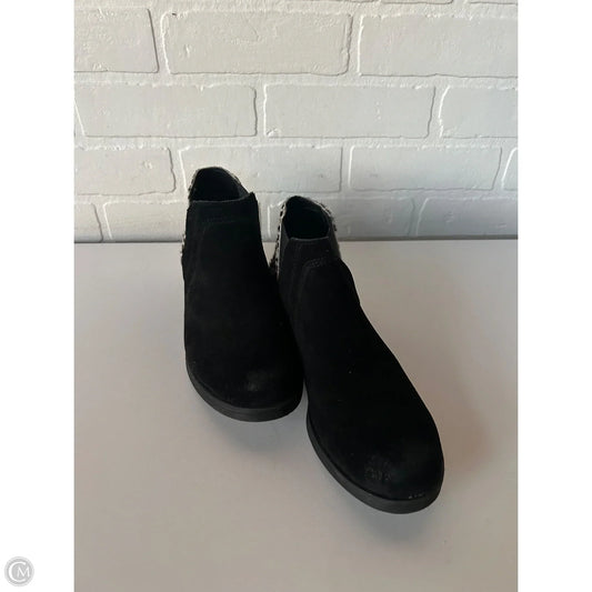 Boots Ankle Flats By Clarks In Black & Cream, Size: 7.5