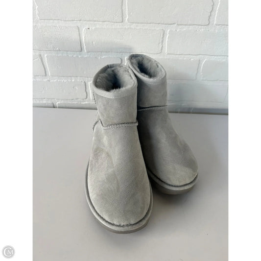 Boots Designer By Ugg In Grey, Size: 9