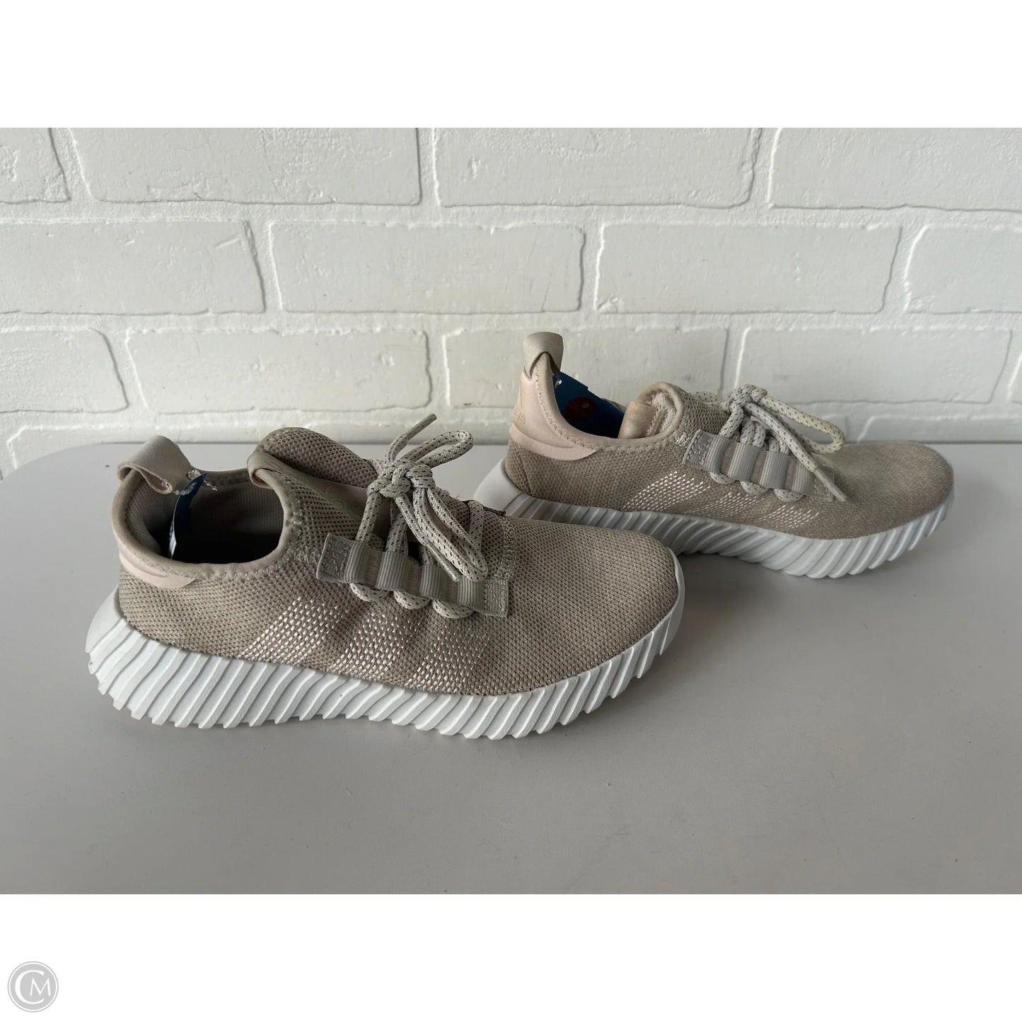 Shoes Athletic By Adidas In Tan & White, Size: 6.5