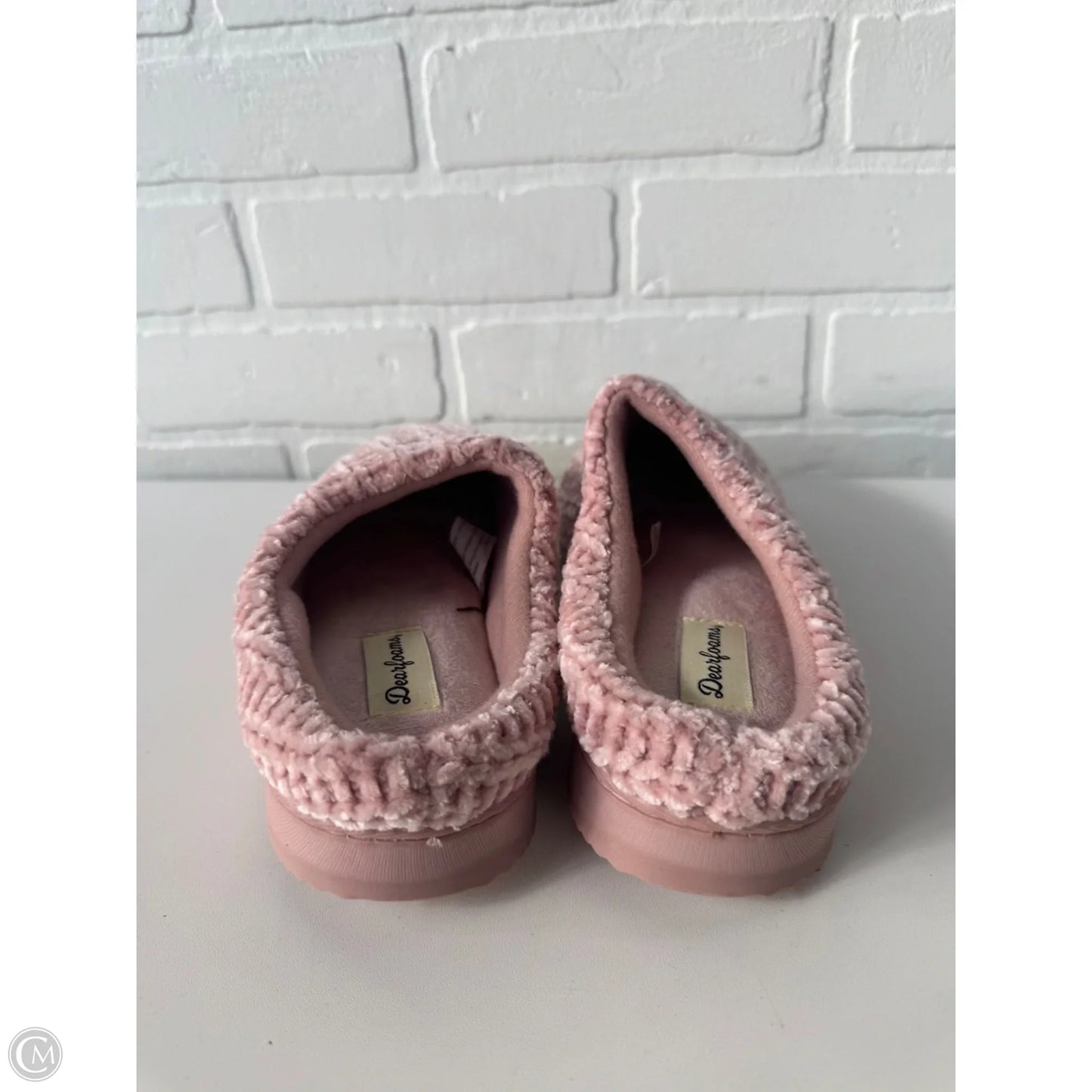 Slippers By Clothes Mentor In Pink, Size: 7