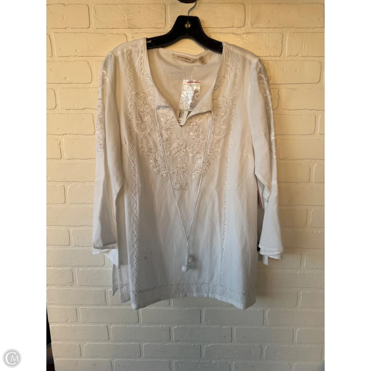 Top Long Sleeve By Soft Surroundings In White, Size: Mp