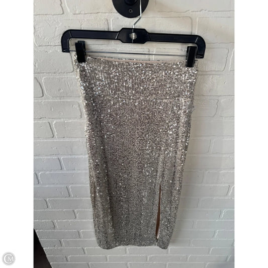 Skirt Midi By Clothes Mentor In Silver, Size: 0
