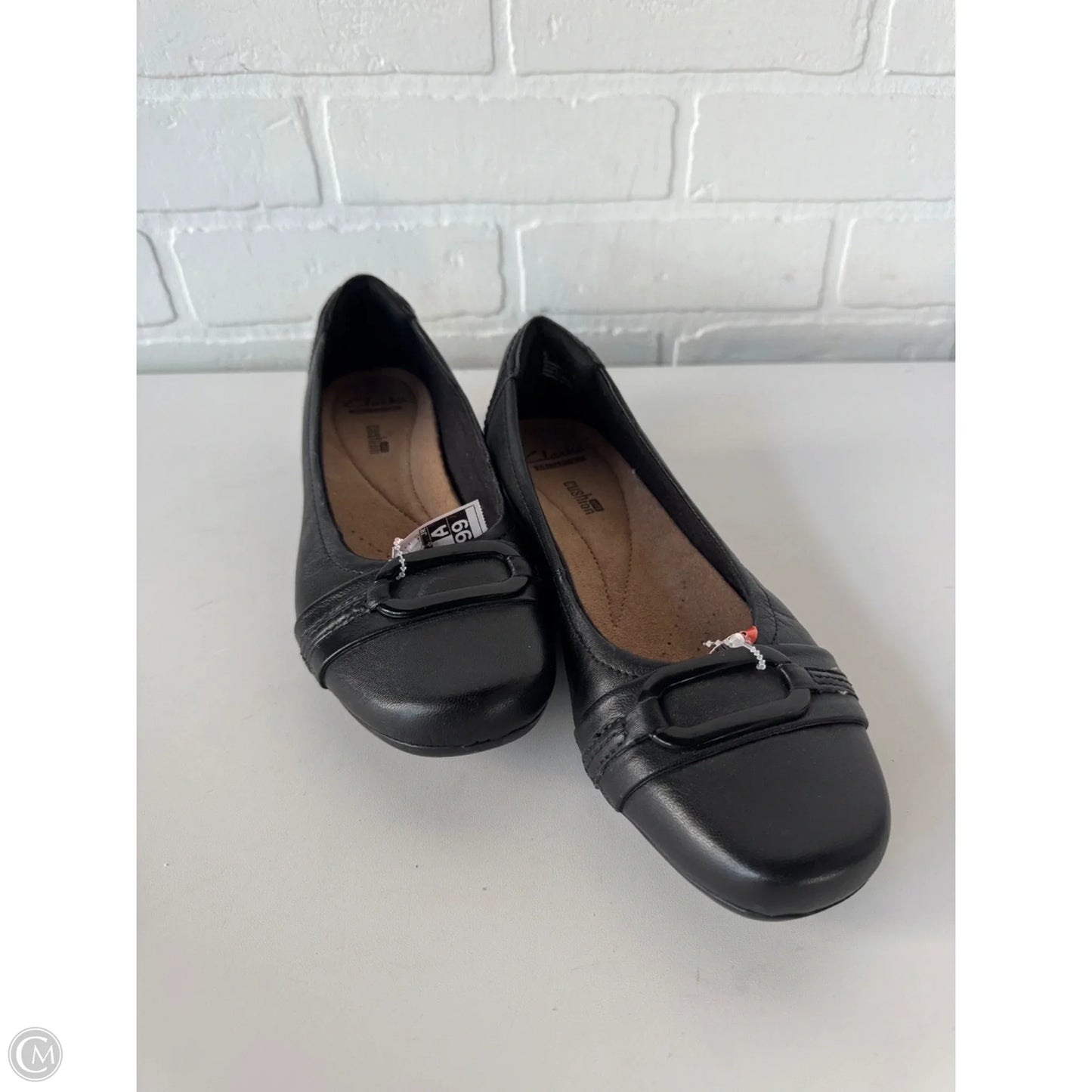 Shoes Flats By Clarks In Black, Size: 7