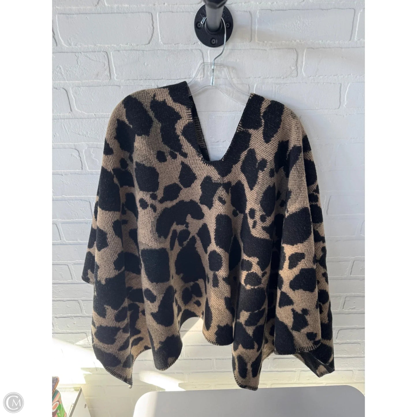 Shawl Luxury Designer By Burberry In Black & Tan