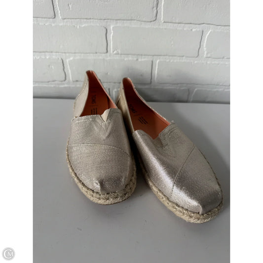 Shoes Flats By Toms In Gold, Size: 8.5