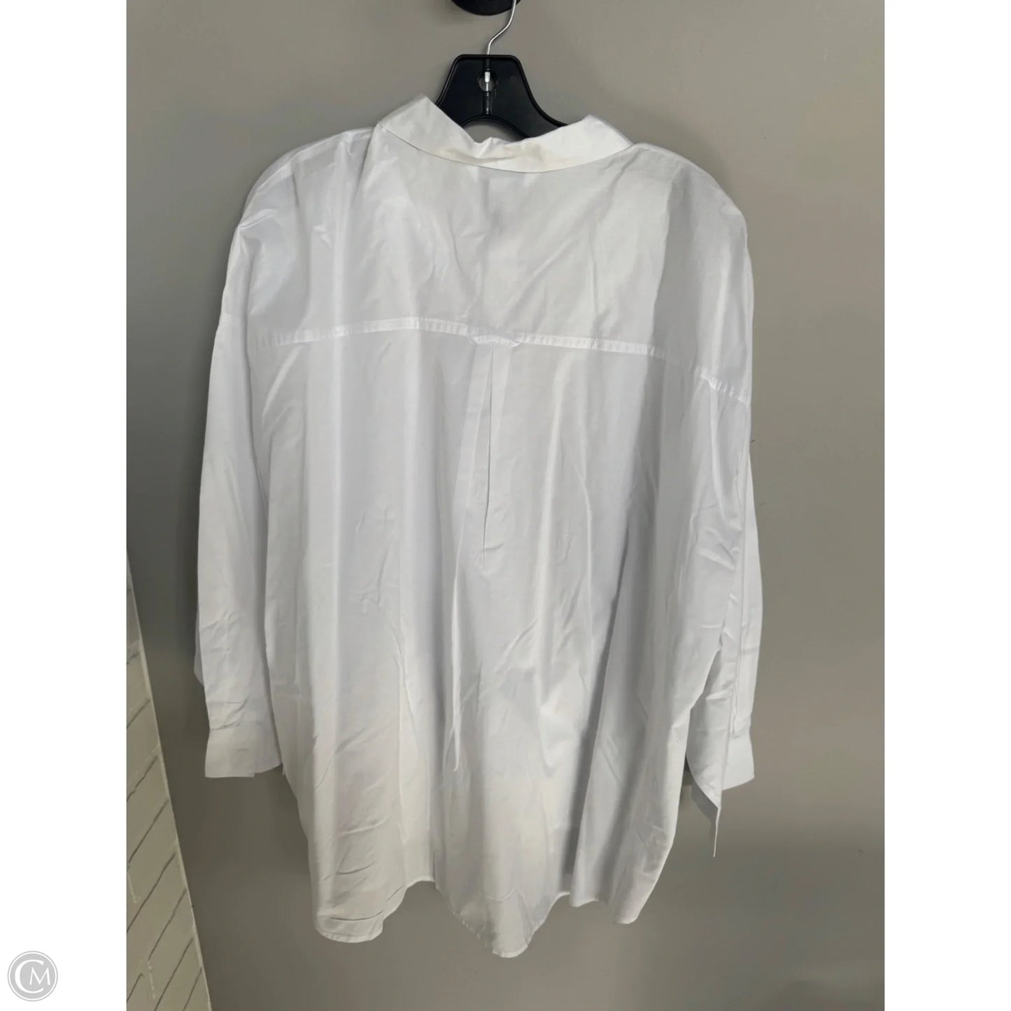 Top Long Sleeve By Old Navy In White, Size: Xxl