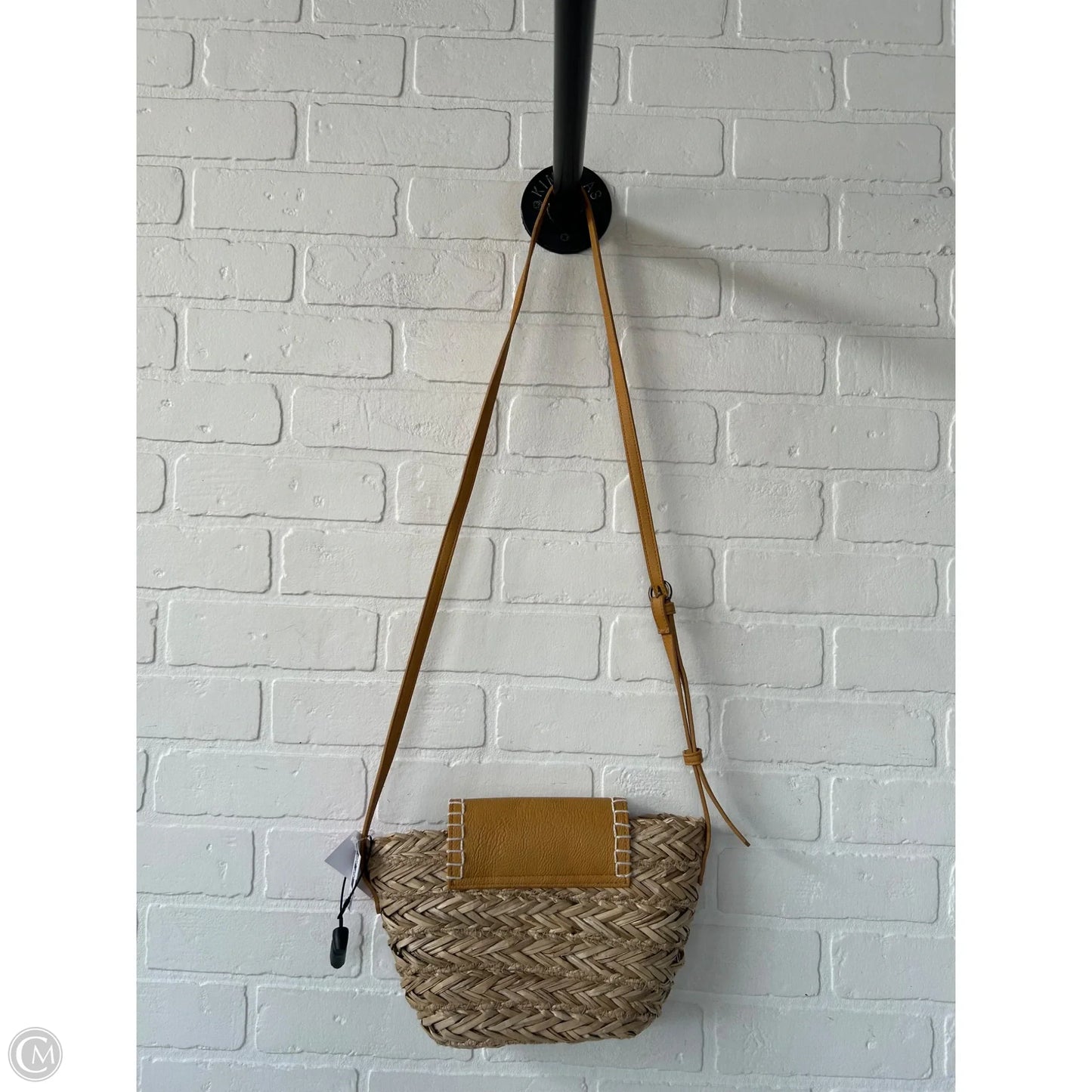 Crossbody By Universal Thread, Size: Small