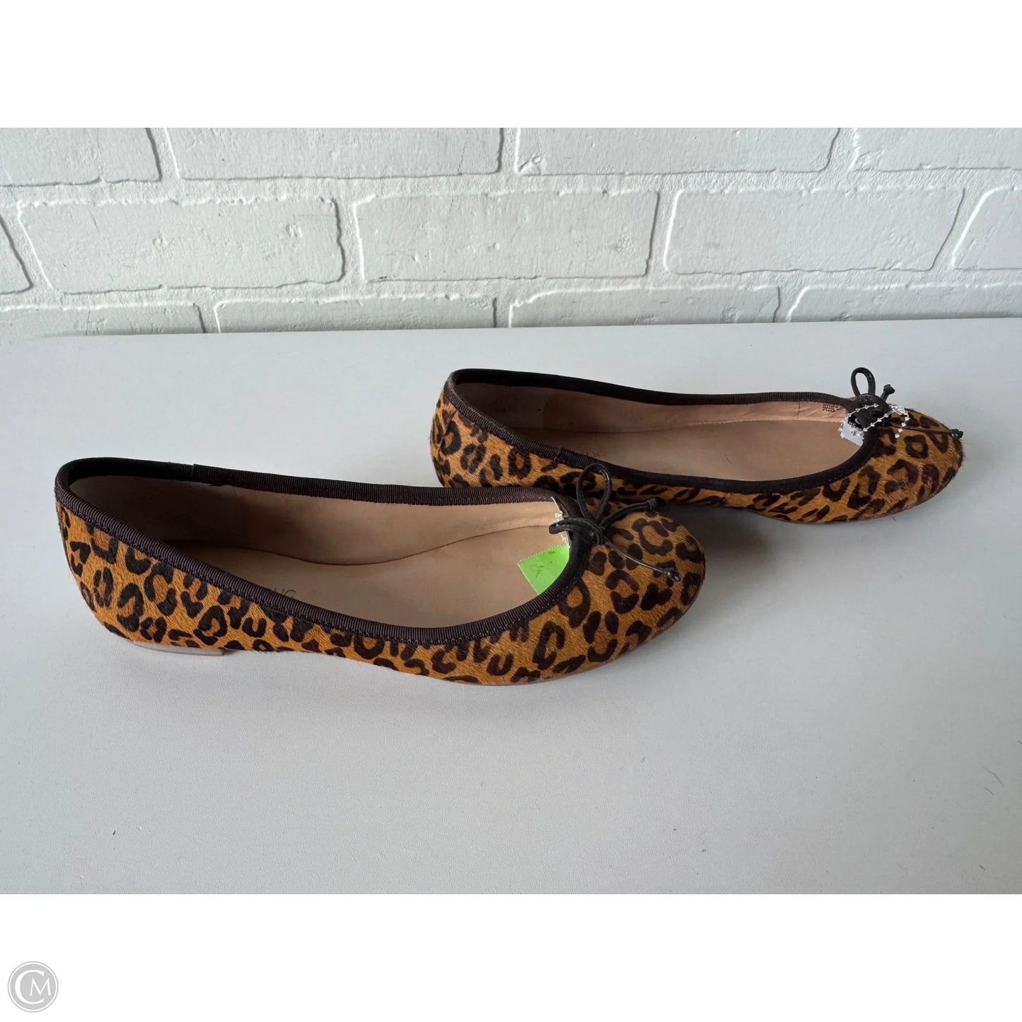 Shoes Flats By Banana Republic In Brown, Size: 7.5