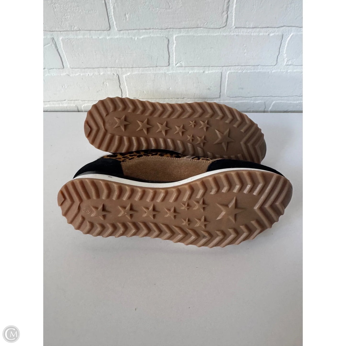 Shoes Sneakers By Myra In Black & Tan, Size: 8