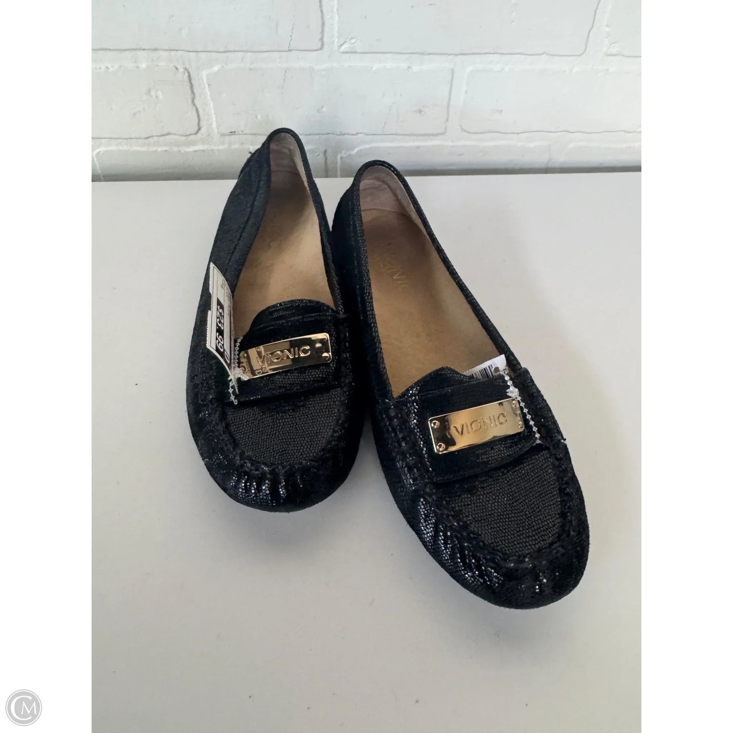 Shoes Flats By Vionic In Black, Size: 5