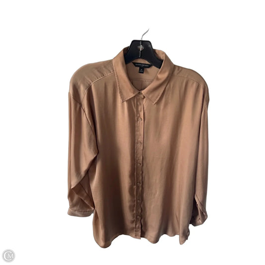 Top Long Sleeve By Banana Republic In Tan, Size: M