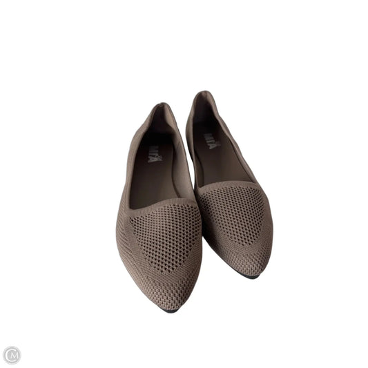 Shoes Flats By Mia In Tan, Size: 8.5