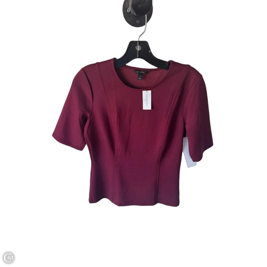 Top Short Sleeve By Banana Republic In Maroon, Size: S