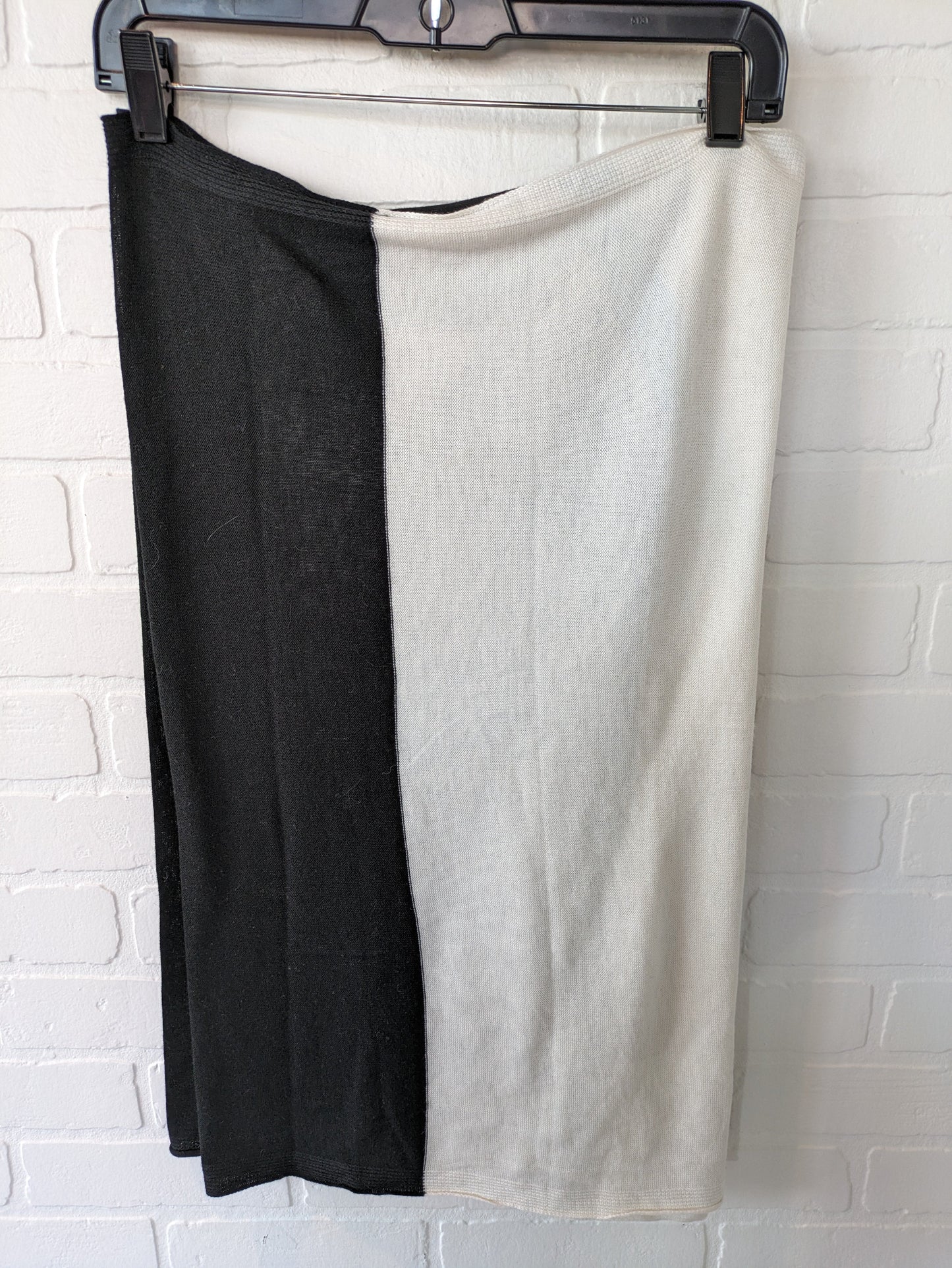 Black White Scarf Infinity Clothes Mentor