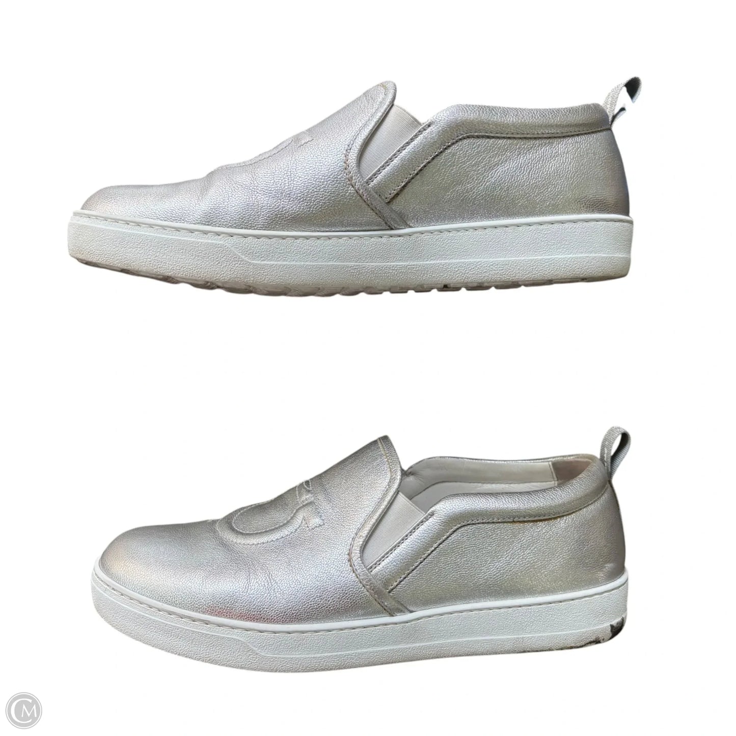 Shoes Luxury Designer By Ferragamo In Silver, Size: 9