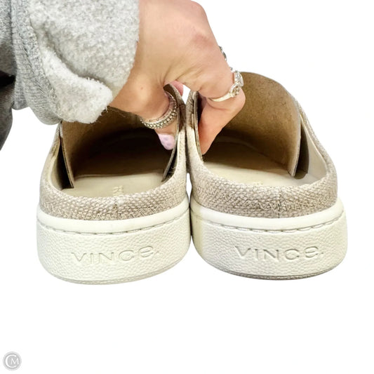 Shoes Flats By Vince In Tan, Size: 8