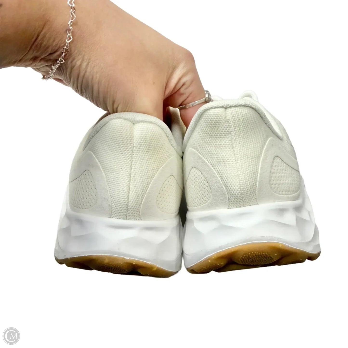 Shoes Athletic By New Balance In Cream, Size: 7.5