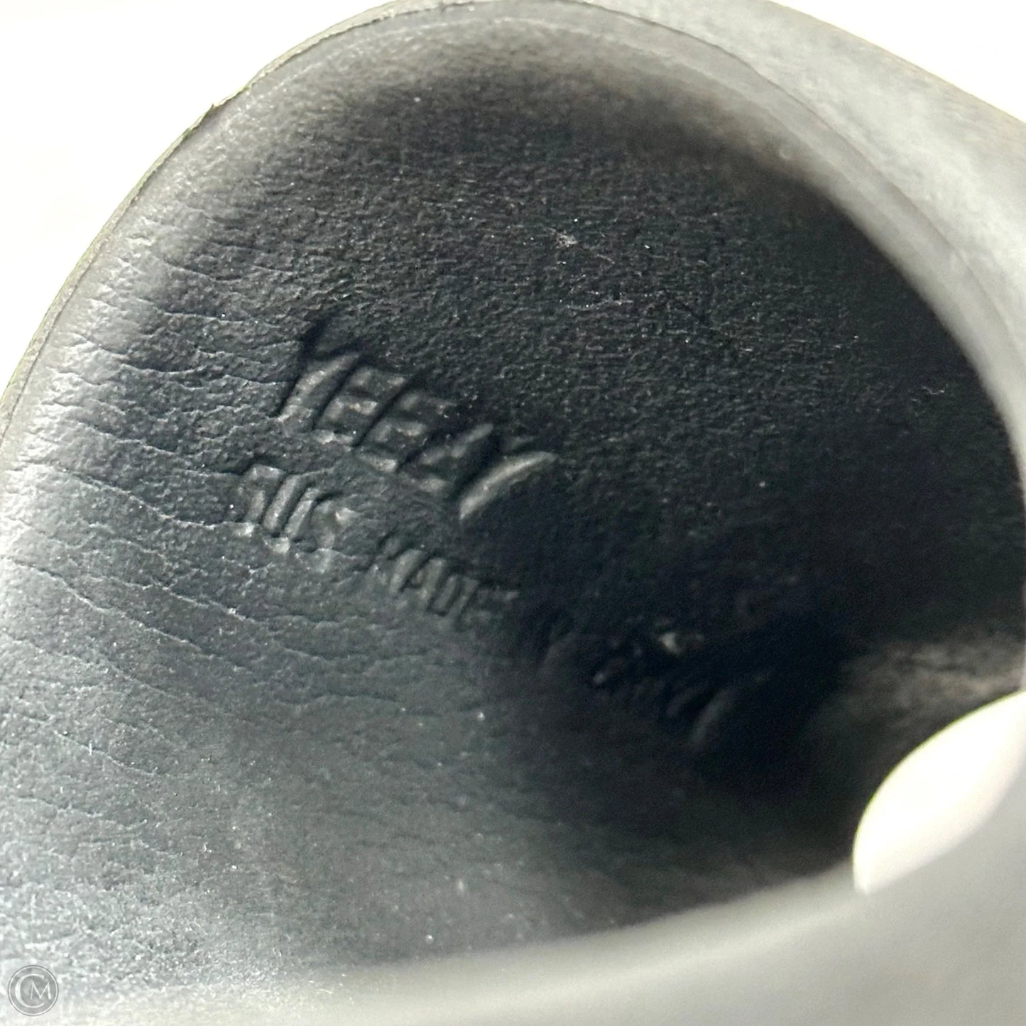 Sandals Luxury Designer By Yeezy In Black, Size: 5