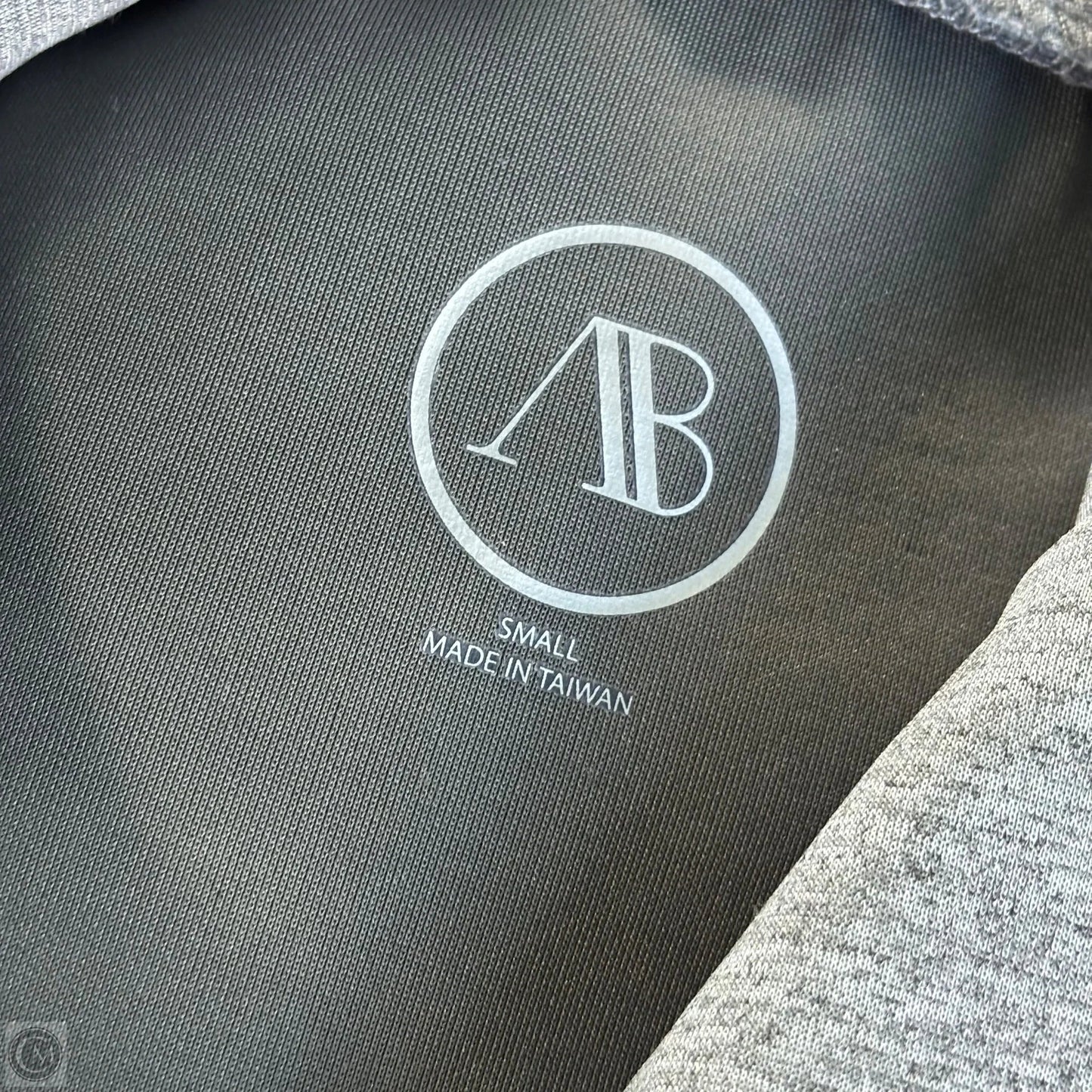 Athletic Sweatshirt Collar By Addison Bay In Grey, Size: S