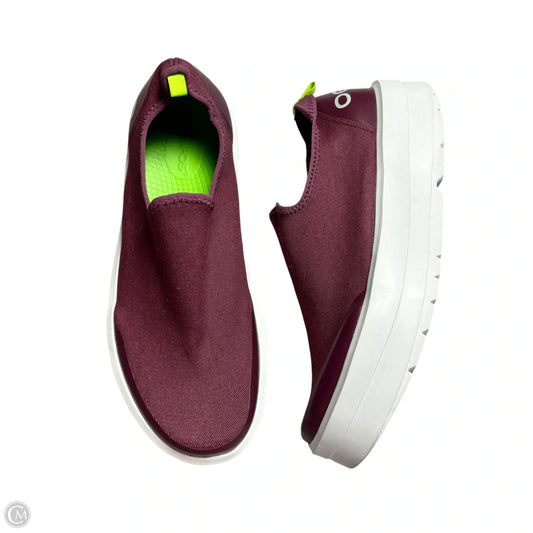 Shoes Sneakers By Oofos In Maroon, Size: 9.5