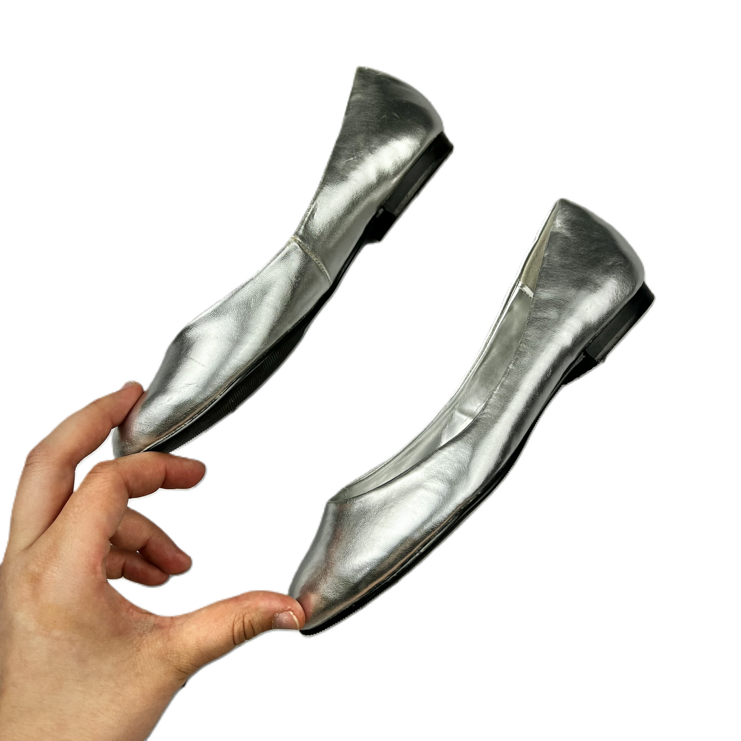 Silver Shoes Flats By Classified, Size: 6