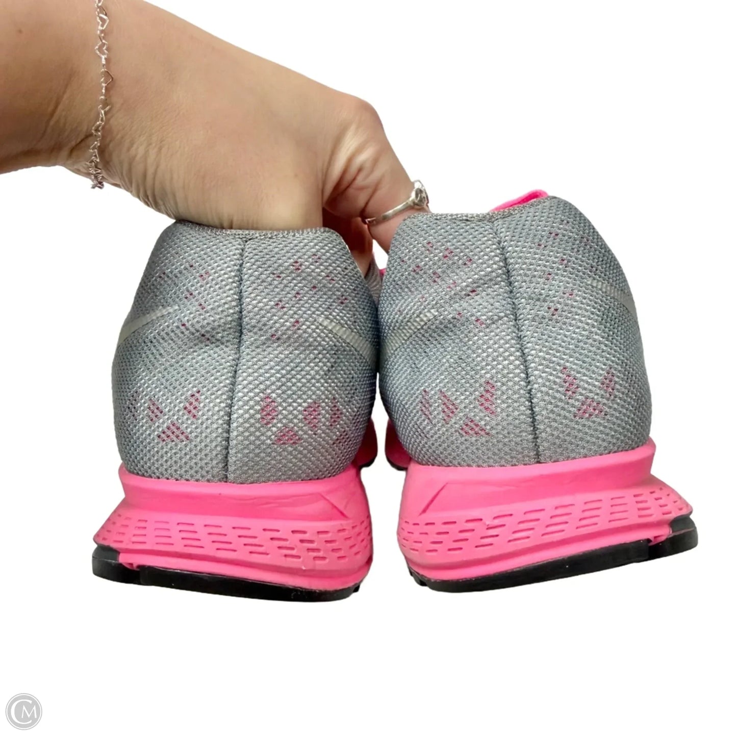 Shoes Athletic By Nike In Grey & Pink, Size: 9