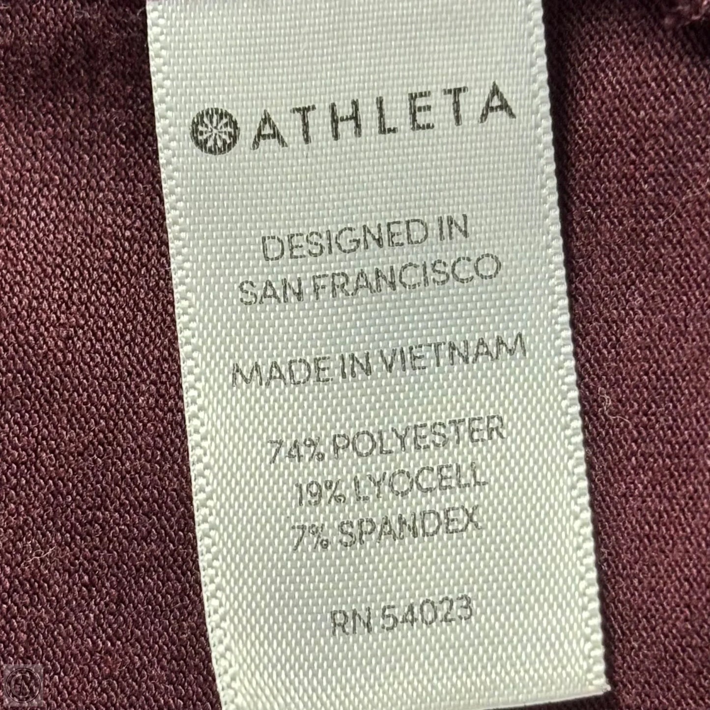 Athletic Top Short Sleeve By Athleta In Maroon, Size: Xxs