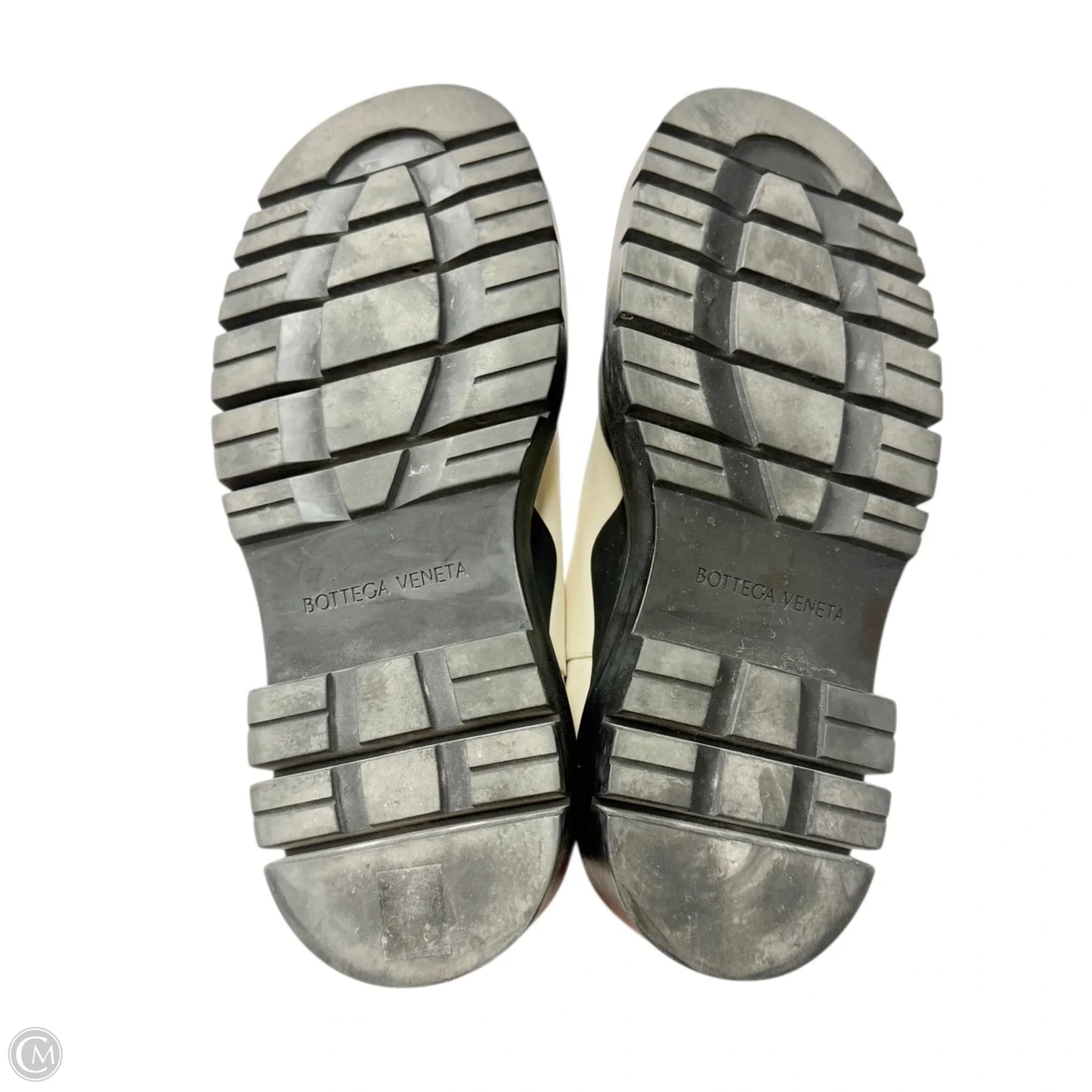 Boots Luxury Designer By Bottega Veneta In Black & White, Size: 7.5