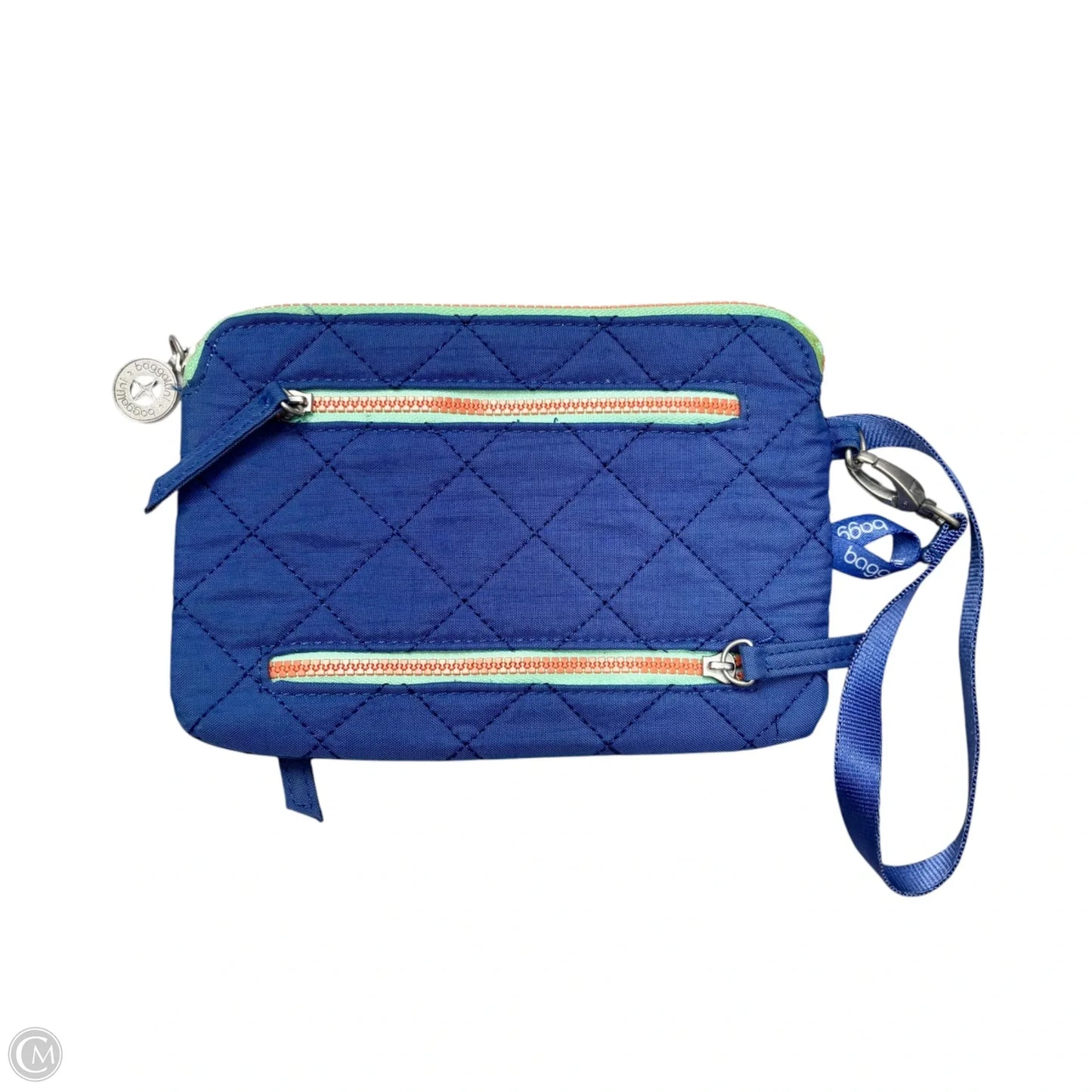 Wristlet By Baggallini, Size: Medium