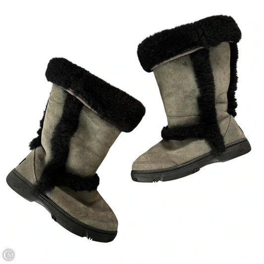 Boots Designer By Ugg In Black & Grey, Size: 7