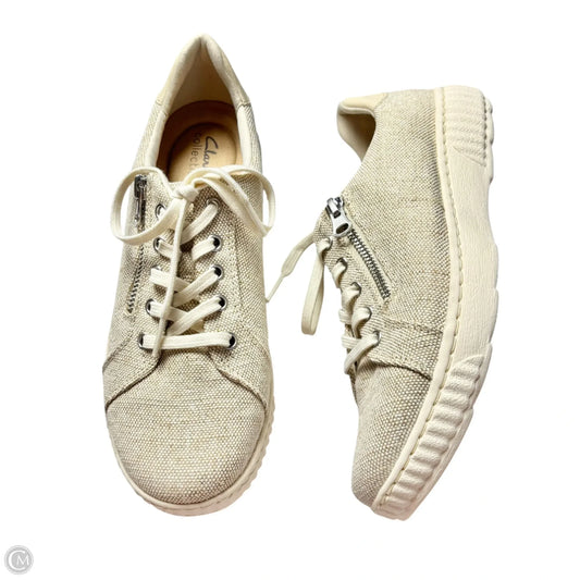 Shoes Sneakers By Clarks In Cream, Size: 8.5