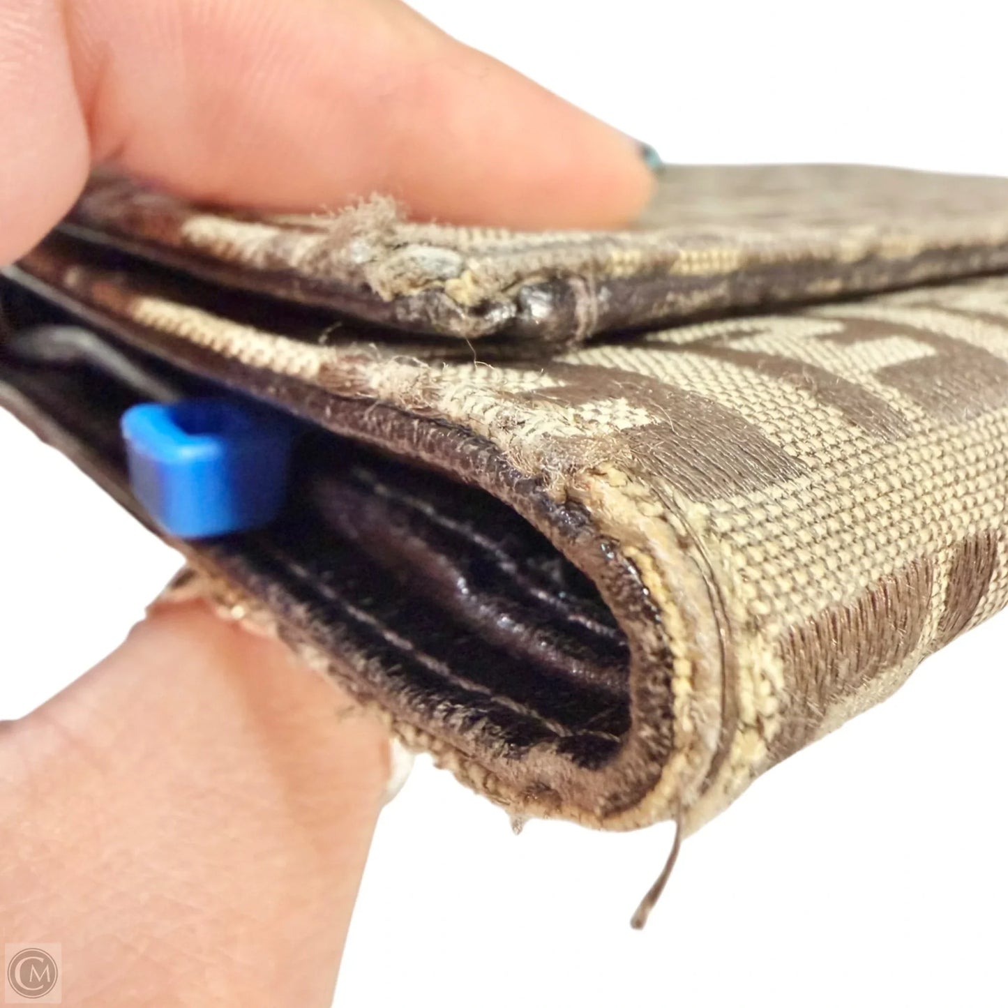 Wallet Luxury Designer By Fendi, Size: Medium