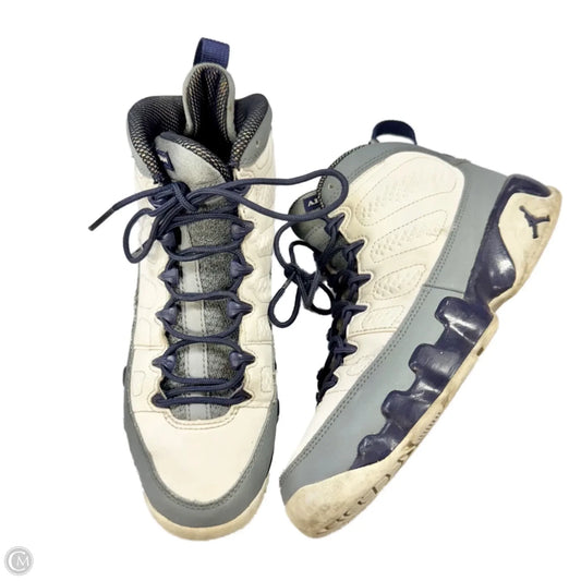 Shoes Luxury Designer By Jordan In Grey & White, Size: 7.5