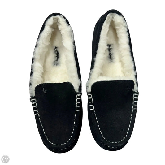 Shoes Flats By Koolaburra By Ugg In Black, Size: 8
