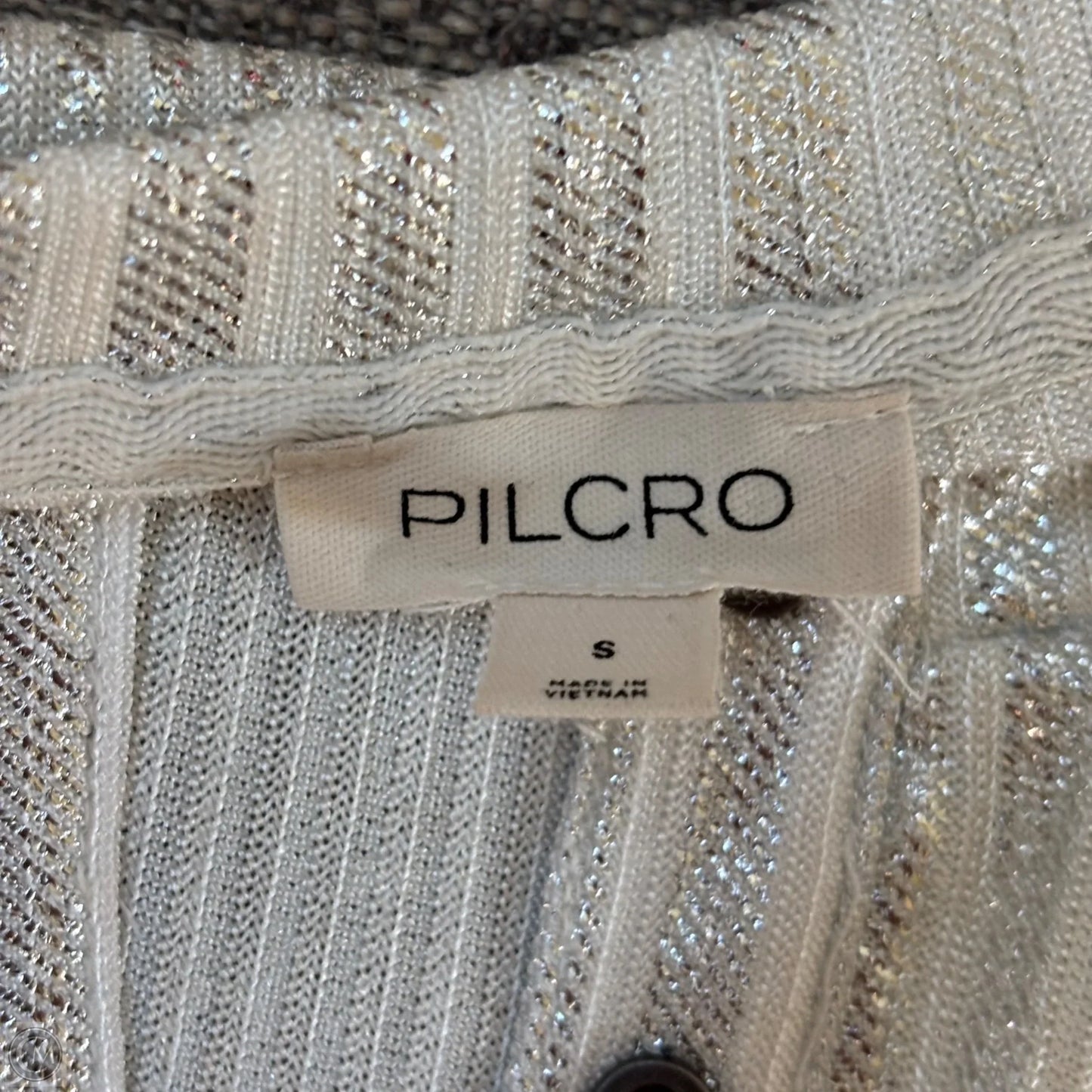 Top Long Sleeve By Pilcro In Silver, Size: S
