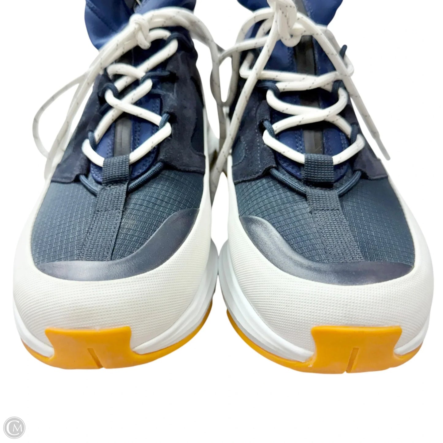 Shoes Luxury Designer By Canada Goose In Blue, Size: 9.5