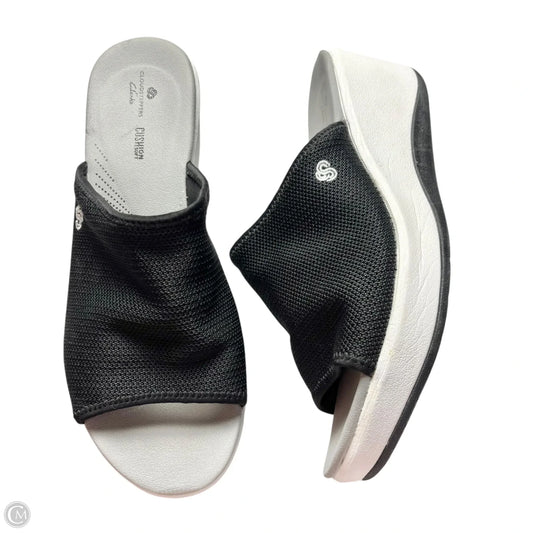 Sandals Flats By Clarks In Black & White, Size: 9