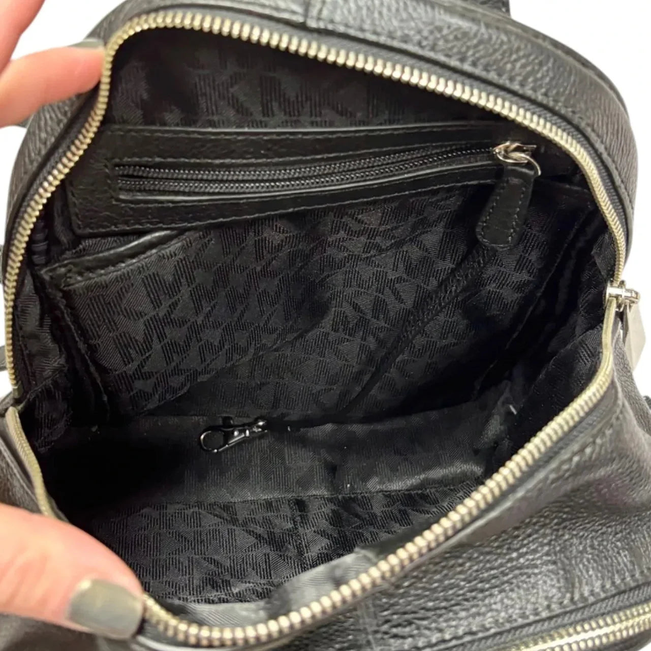 Backpack Designer By Michael Kors, Size: Medium