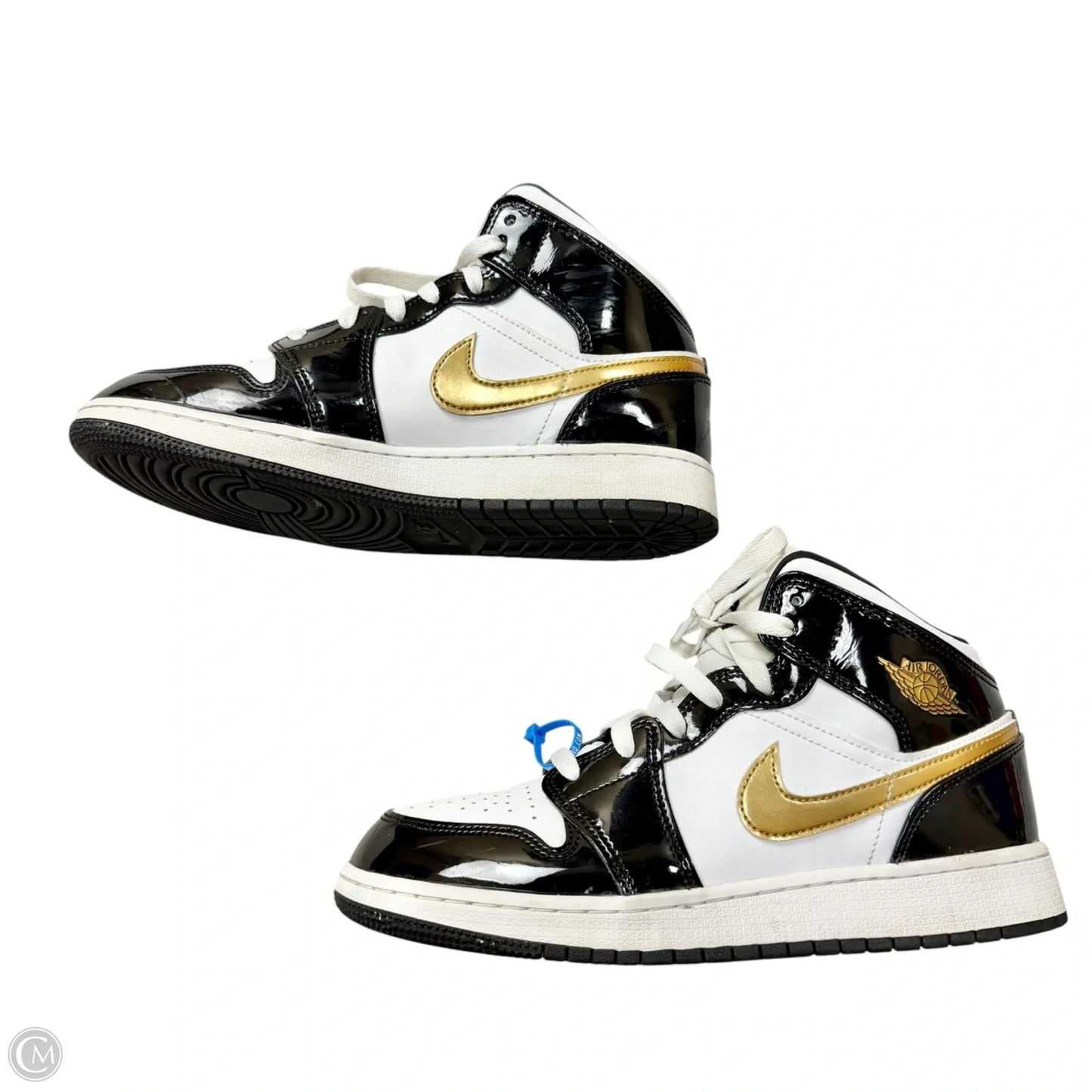 Shoes Luxury Designer By Jordan In Black & White, Size: 8.5