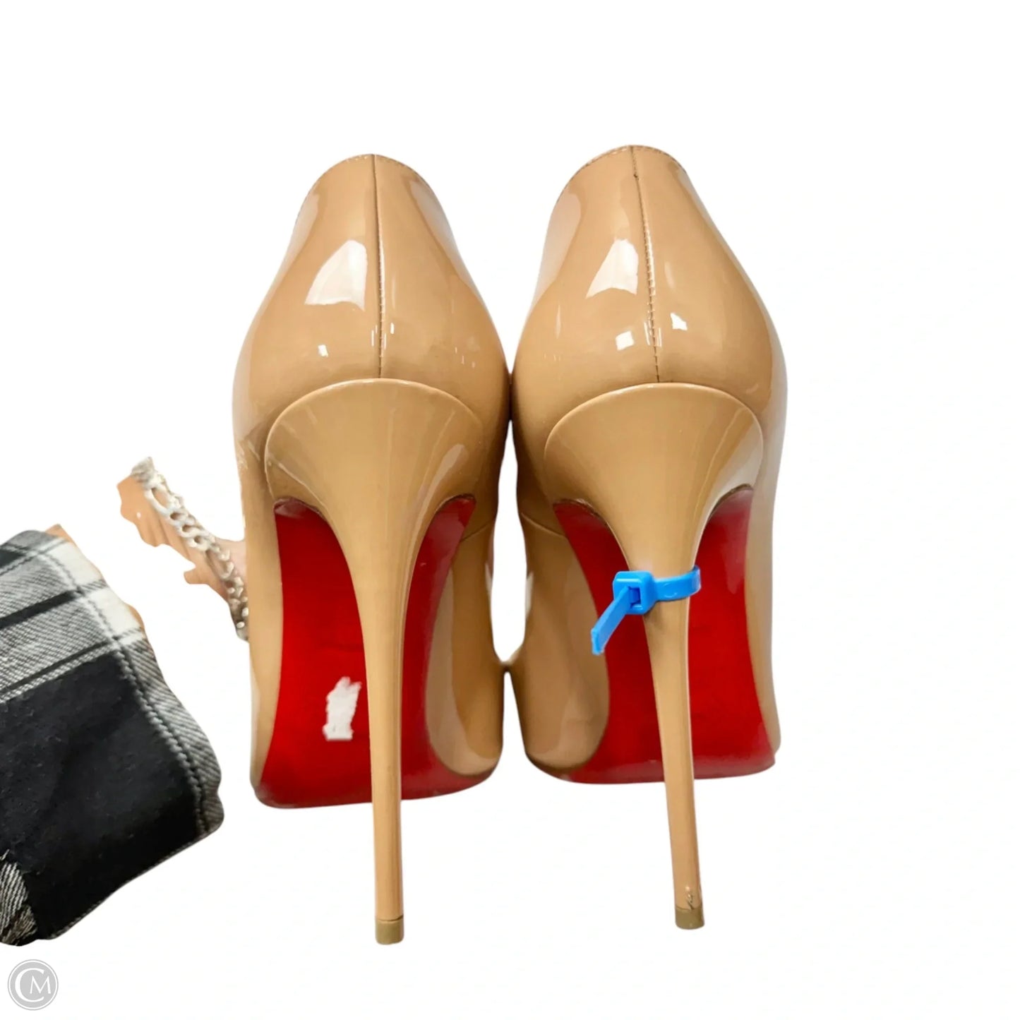 Shoes Luxury Designer By Christian Louboutin In Beige, Size: 5.5