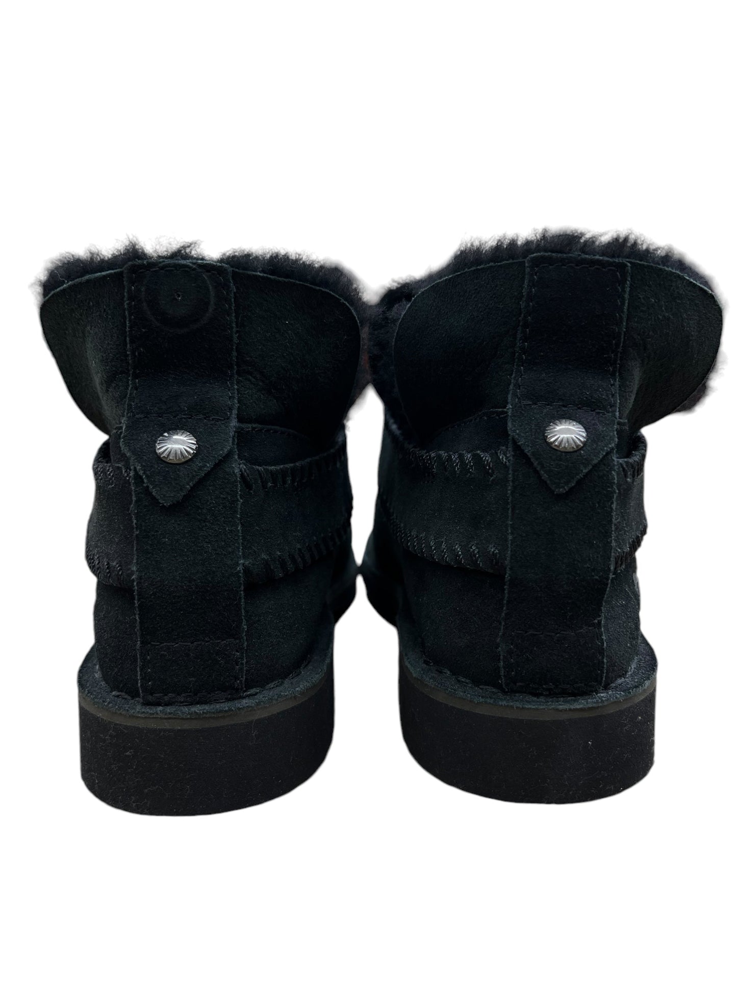 Boots Leather By Ugg In Black, Size: 5.5